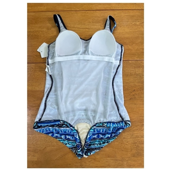 Penbrooke One Piece Swimsuit Tummy Control Soft Cup Summer Beach, Size 10 - Picture 3 of 10